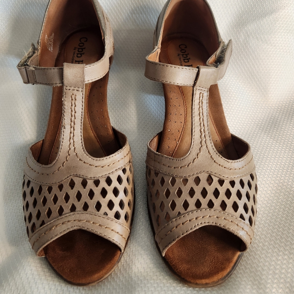 Cobb Hill By New Balance Taupe Women's Sandals